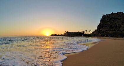 Makaha Ozean Wiegenlied ... Weltberühmter Surfstrand in Makaha!