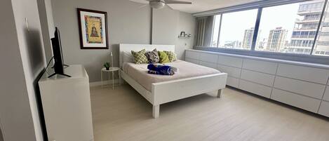 1 dormitorio, escritorio, tabla de planchar con plancha y wifi gratis