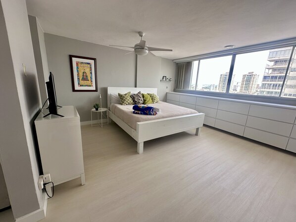 1 bedroom, desk, iron/ironing board, free WiFi