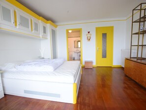 2 bedrooms, free WiFi