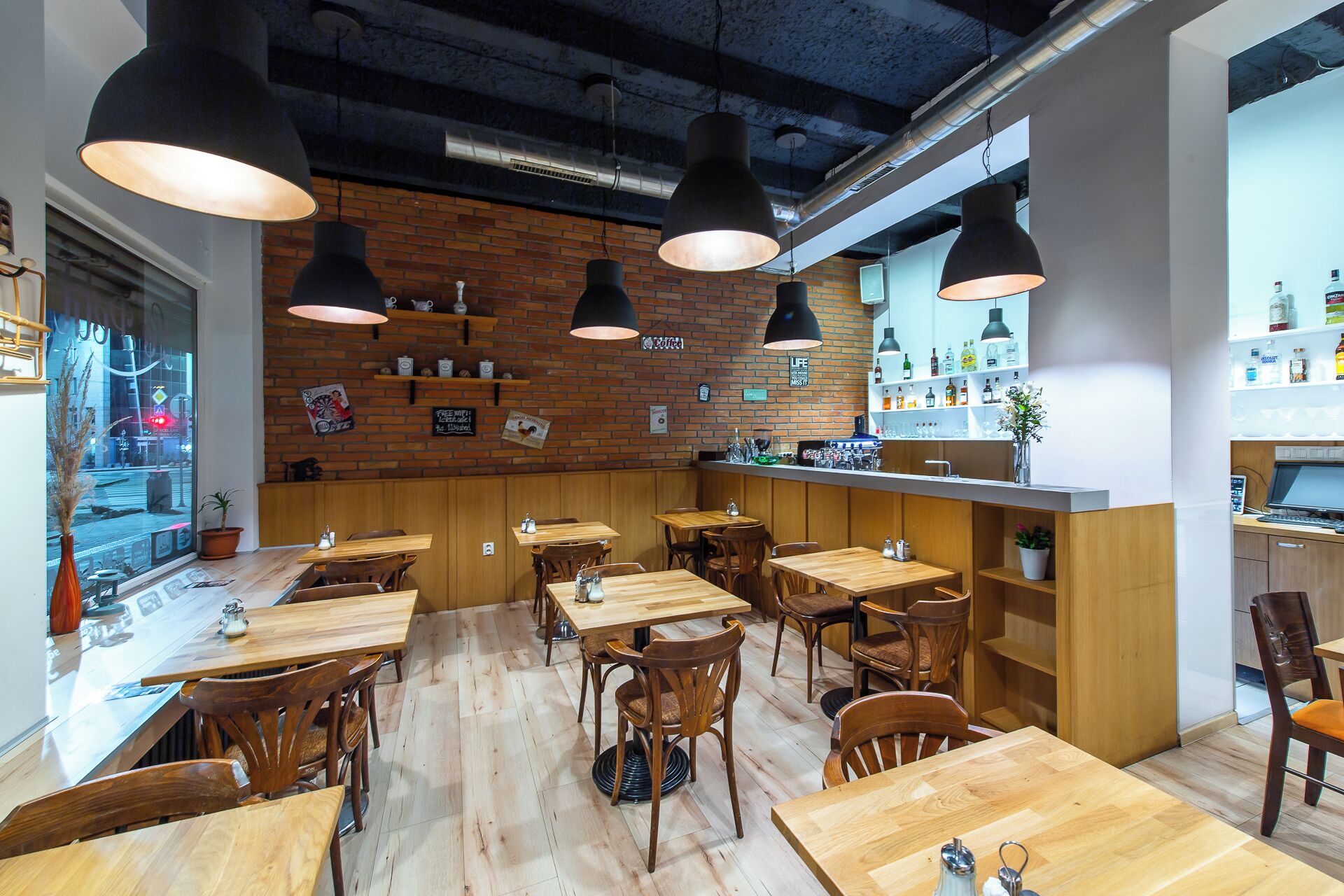 Déjeuner à emporter (10 EUR par personne)