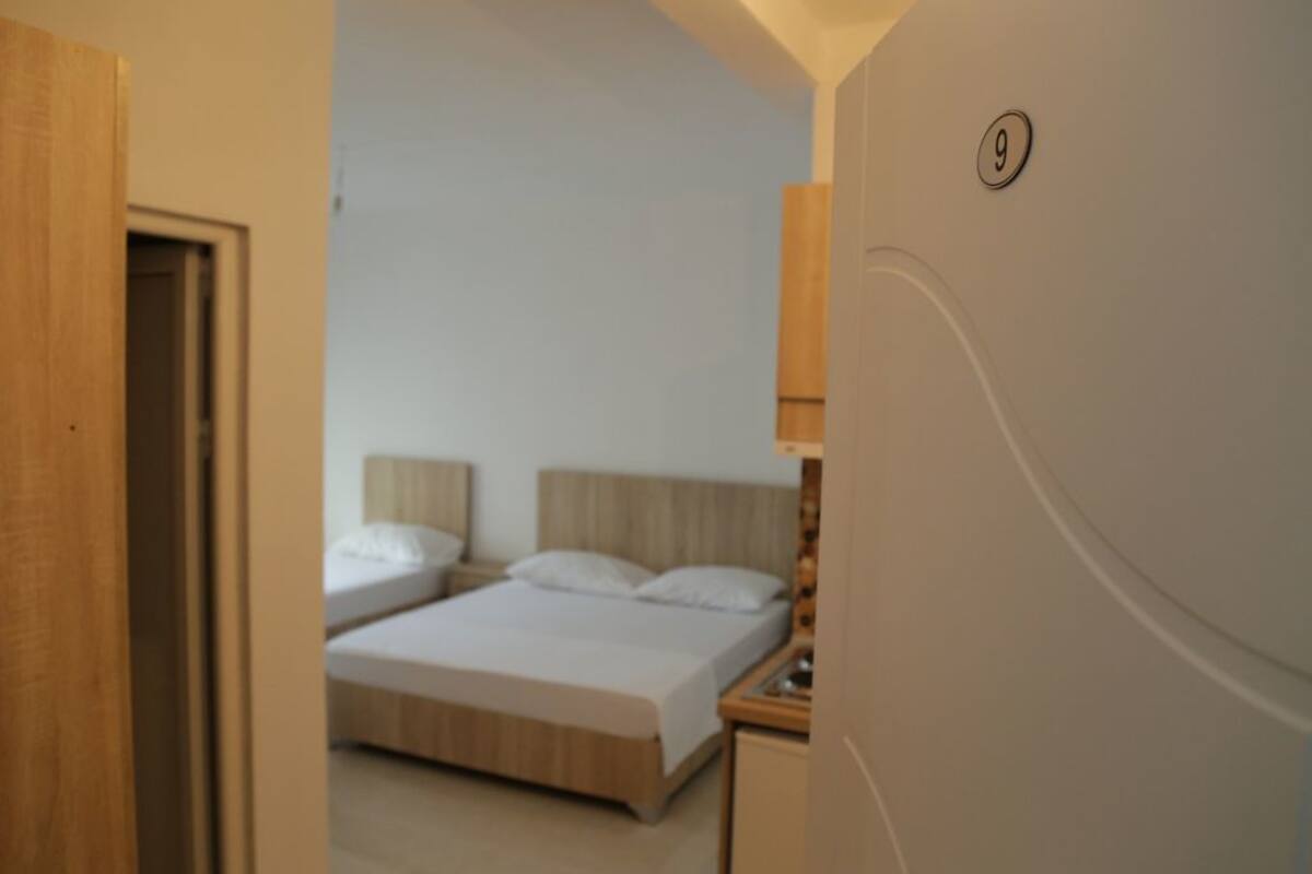 Premium bedding, soundproofing, free WiFi