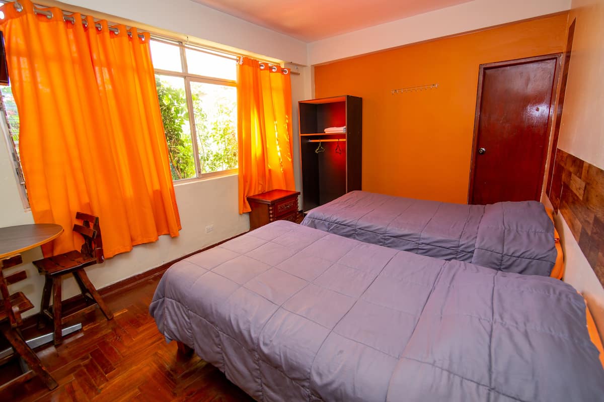 Wifi gratis y ropa de cama