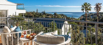 Hibiscus Hideaway - Palm Beach Apartment