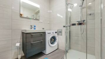 Apartment (G1) | Bathroom