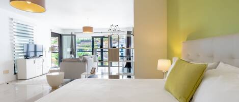 1 chambre, fer et planche à repasser, lit parapluie, Wi-Fi gratuit