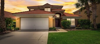 Elite Family Fun Home-Free Pool/Spa Heat ,Private!