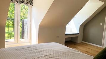 Cottage (Bardsey) | Geluiddichte muren, een strijkplank/strijkijzer, reisbedje, gratis wifi