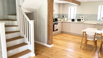 Cottage (Bardsey) | Woonruimte | Flatscreentelevisie