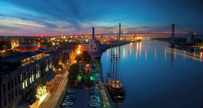 Aloft Savannah Downtown Historic District