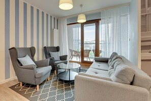 Grand Apartment | Living room