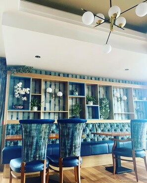 Dinner served - Allingham Arms Hotel (Bundoran)
