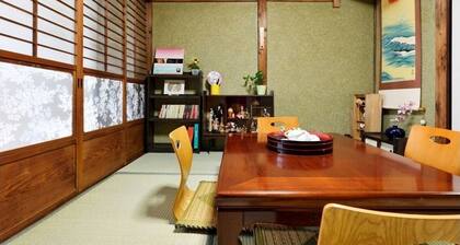 Osaka 2 story-house, Namba 10mins by bus