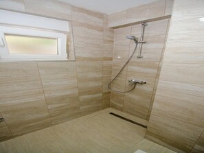 Shower, hair dryer, towels - Apartments Vesela - Premium One Bedroom Apartment with Terrace and Partial Sea View (Janjina)