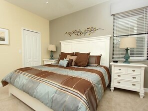 House | 5 bedrooms, desk, travel cot, free WiFi - 5BR 4.5BA Pool Home In ChampionsGate (Davenport)