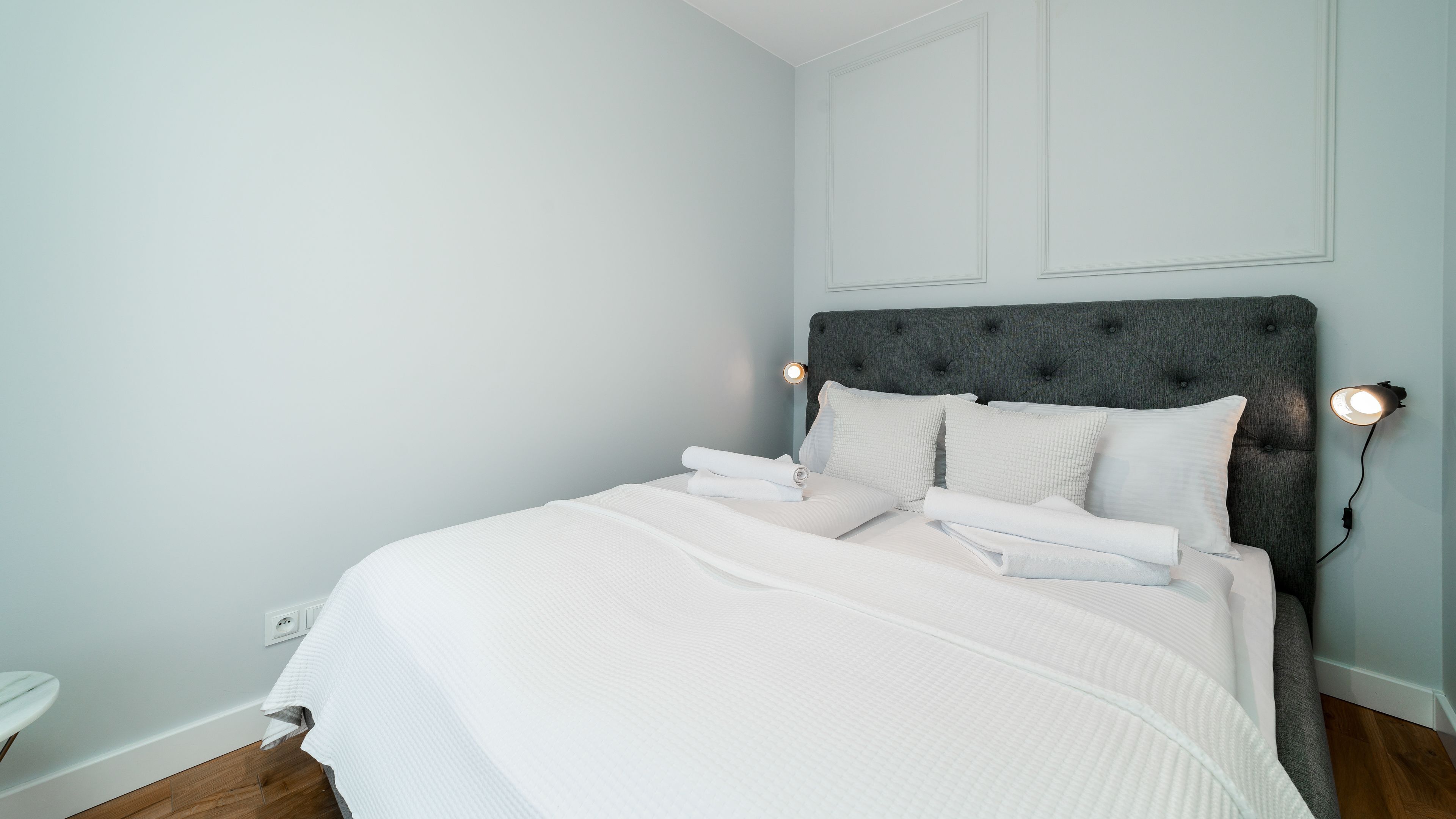 Laptop workspace, iron/ironing board, free WiFi, bed sheets