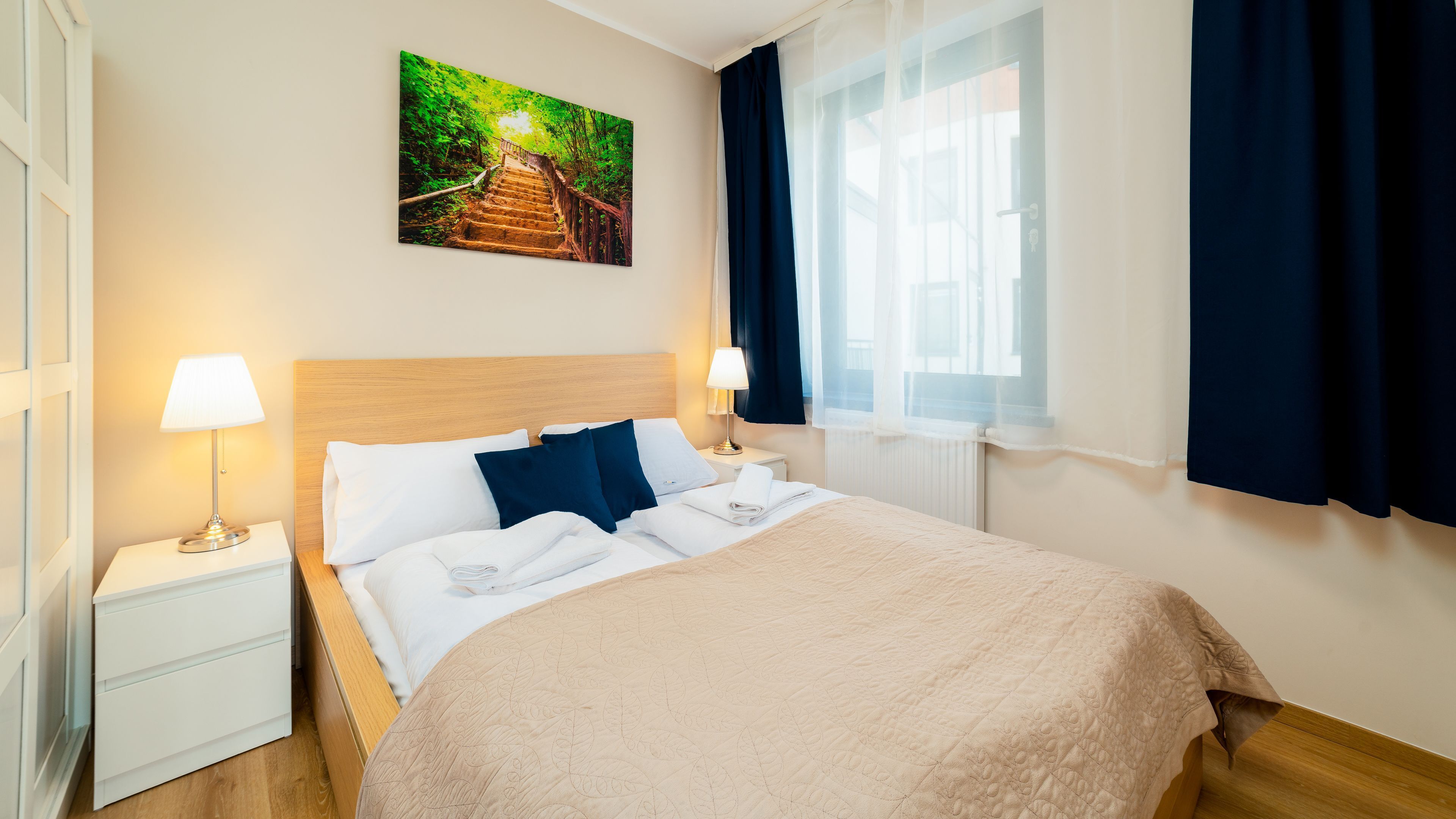 Laptop workspace, iron/ironing board, free WiFi, bed sheets