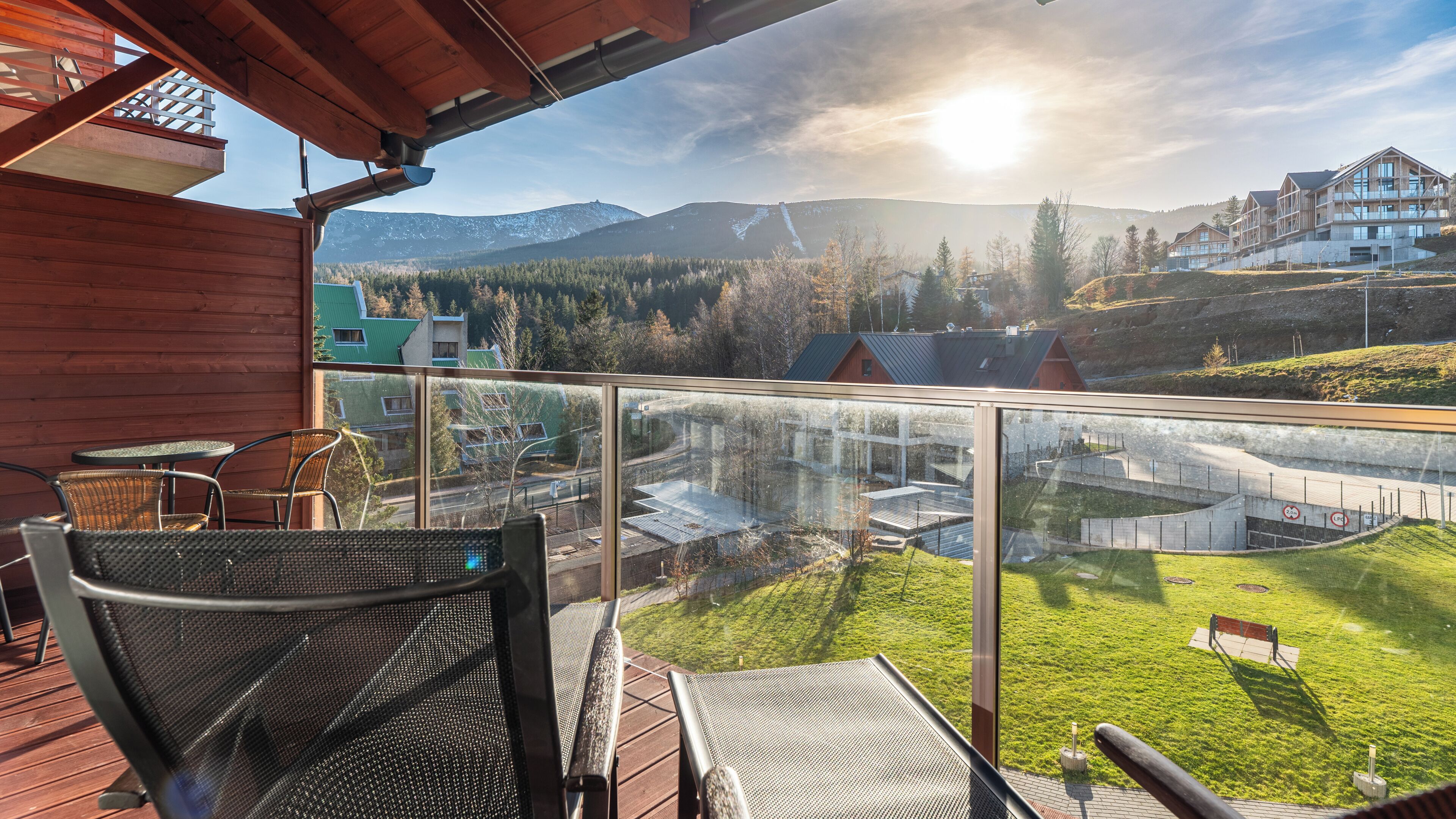 Deluxe Apartment (100) | Terrace/patio