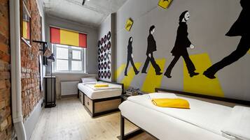 Ropa de cama de alta calidad, cubrecamas y cortinas blackout