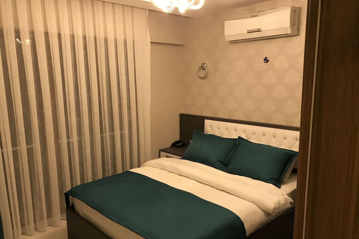 Standard Double Room | Premium bedding, desk, laptop workspace, bed sheets