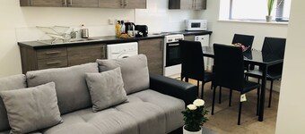 Showcase Apartments - Highcross House Apart Hotel