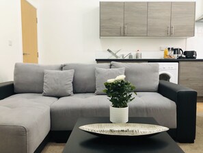 Lounge - Showcase Apartments - Highcross House Apart Hotel (Leicester)