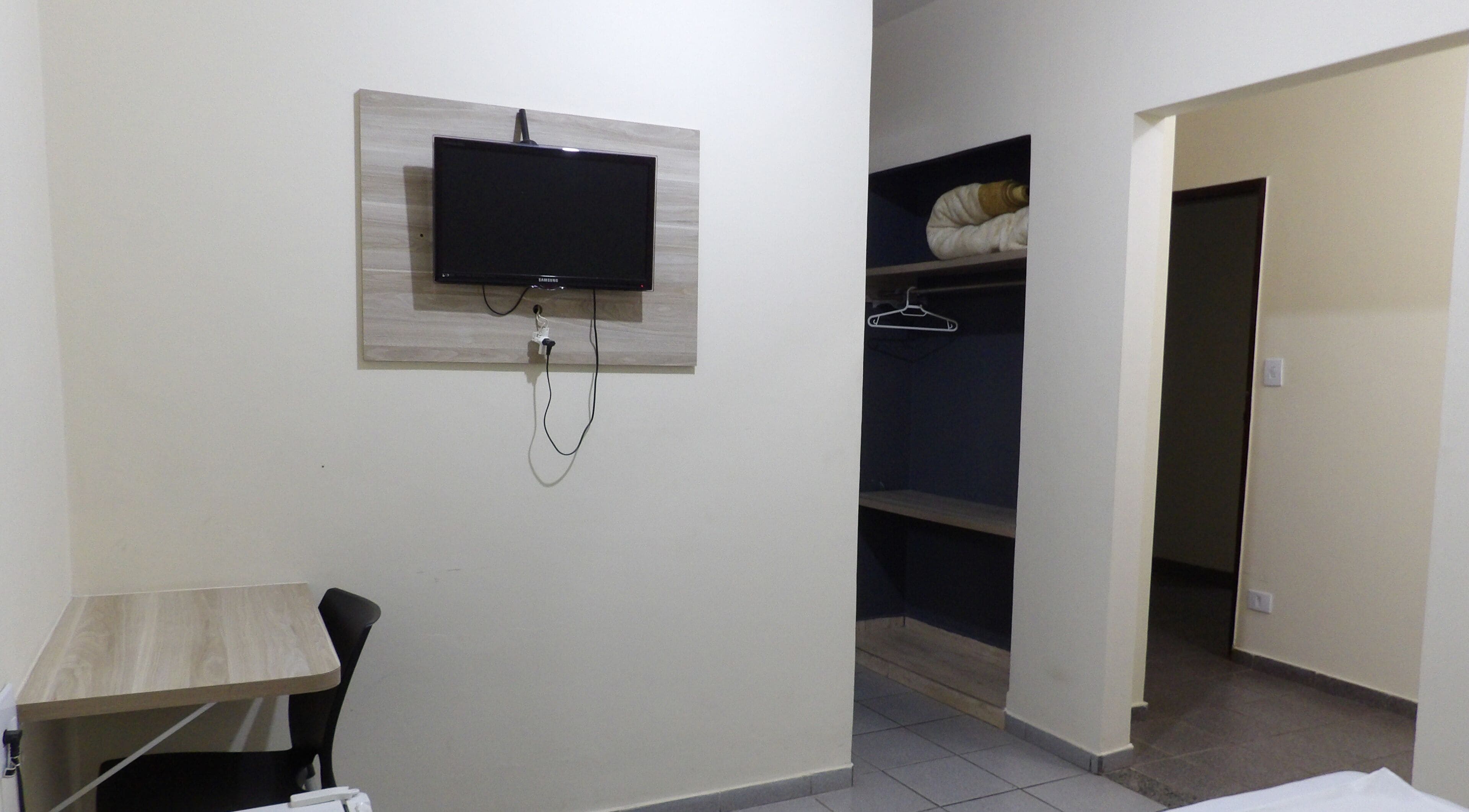 double room | free cots/infant beds, free wifi, bed sheets