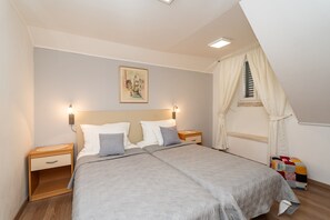 2 bedrooms, iron/ironing board, WiFi, bed sheets - Apartment Neve - Two Bedroom Apartment (Dubrovnik)