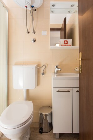 Hårføner og håndklær