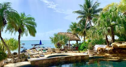 Luxurious Oceanfront 5BR Property with heated Pool & Waterfall