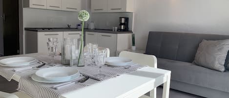 Cottage Standard | Restauration dans la chambre