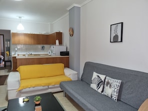 Fernseher, Netflix, Streaming-Dienste, Stereoanlage