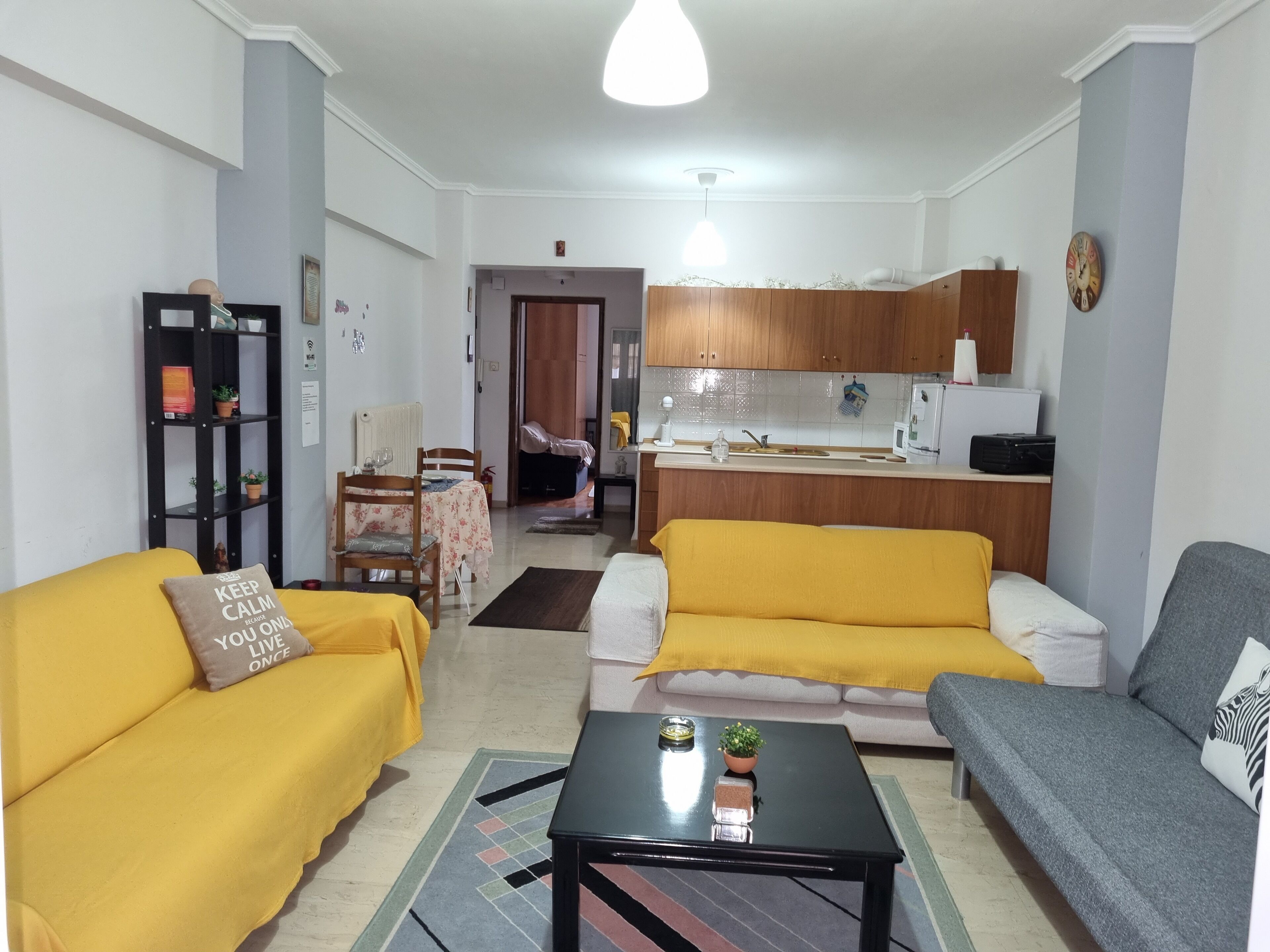 Fernseher, Netflix, Streaming-Dienste, Stereoanlage