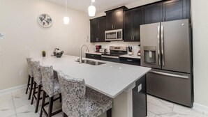 House | Private kitchen - 5BR Townhome in Champions Gate (Davenport)