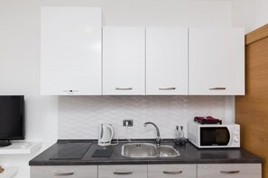 Fridge, microwave, stovetop, toaster