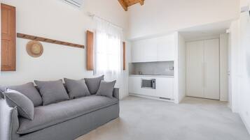 Appartamento (Locanda F) | Area soggiorno | TV a schermo piatto