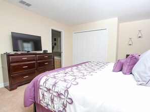 House | 6 bedrooms, desk, free WiFi