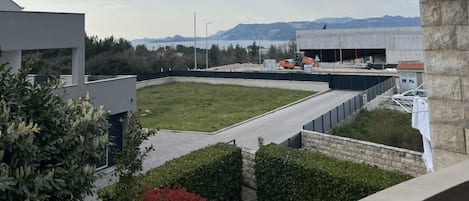 Enceinte de lâhĂ©bergement