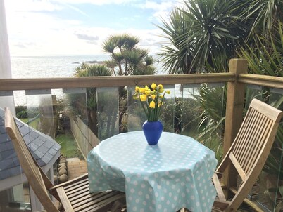 Romantic Luxury Apartment With Stunning Sea View In Mousehole, Wifi, Nespresso!