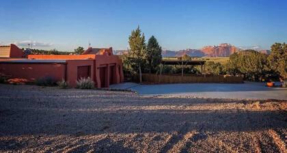 Smithsonian Retreat | Enjoy Zion Skyline Views