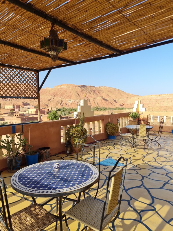 ลานระเบียง/นอกชาน