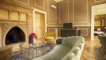 Suite | Wohnbereich | Flachbildfernseher