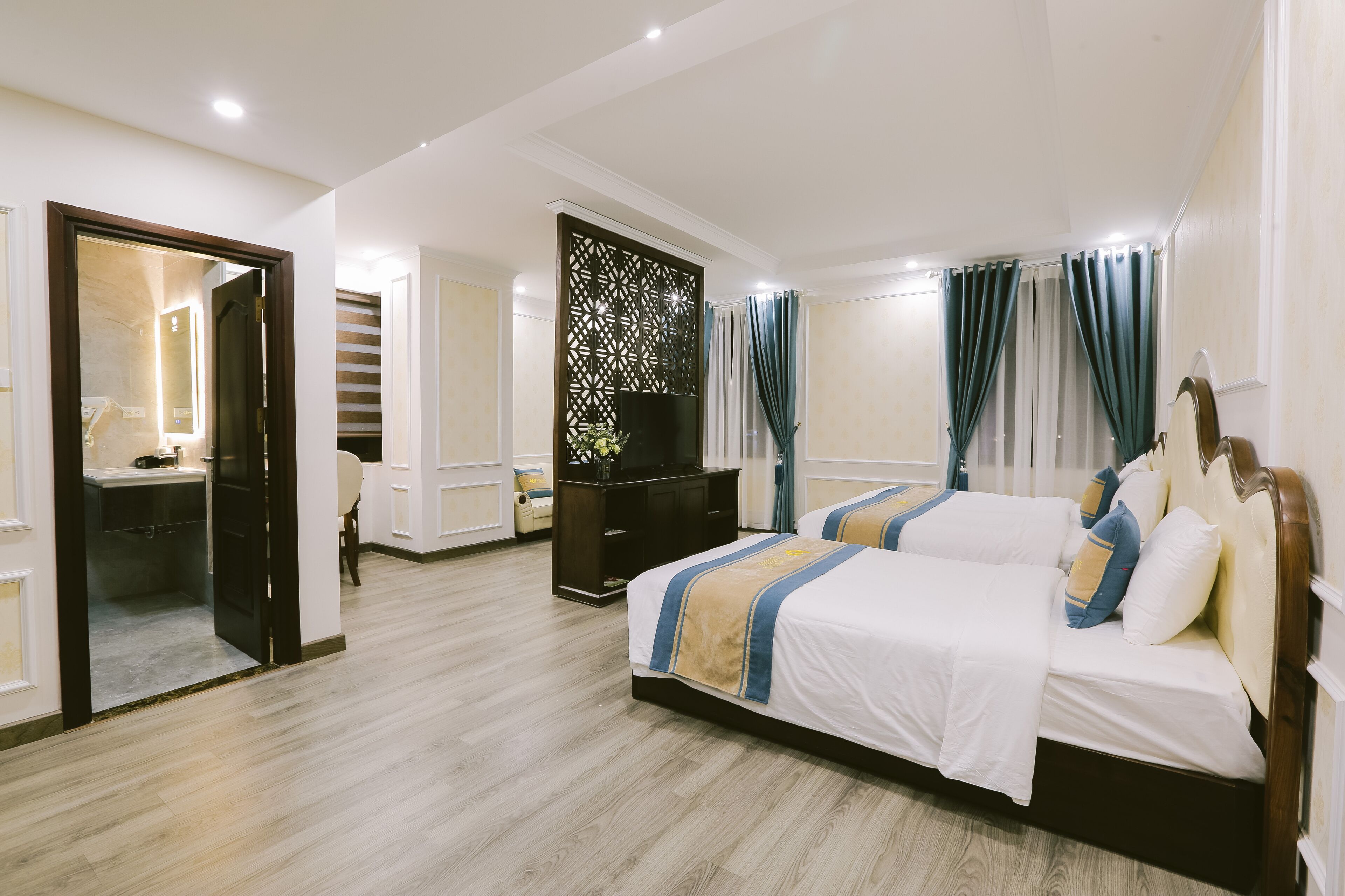 Family Room, Sea View, Sea Facing | Premium bedding, minibar, desk, laptop workspace