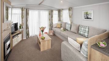 Mobile Home | Living area | TV