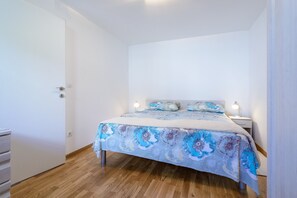 1 makuuhuone, silitysrauta/-lauta, Wi-Fi, vuodevaatteet