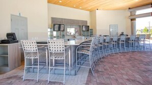 Unclassified image, 2 of 35, button - 6 Bedroom Pool Home near Golf (Davenport)