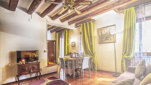 Apartment, 1 Bedroom | Living area | Flat-screen TV - Venice Dream House Otello (Venice)