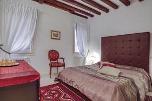 1 bedroom, iron/ironing board, free WiFi, bed sheets - Venice Dream House Figaro (Venice)