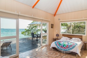 独特木屋, 海滩景观 | 高档床上用品、羽绒被、Select Comfort 床、特色装修