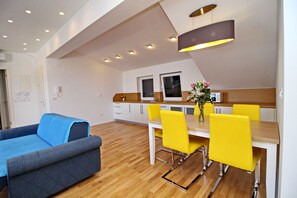 Interior - Apartments Kula - Three Bedroom Apartment with Terrace and Sea View C5 (Drace)